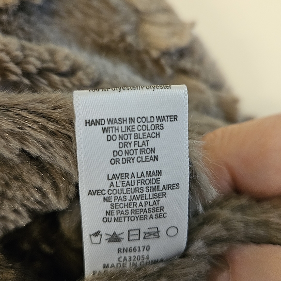 Anthropologie drapey faux fur vest size L - Picture 4 of 5